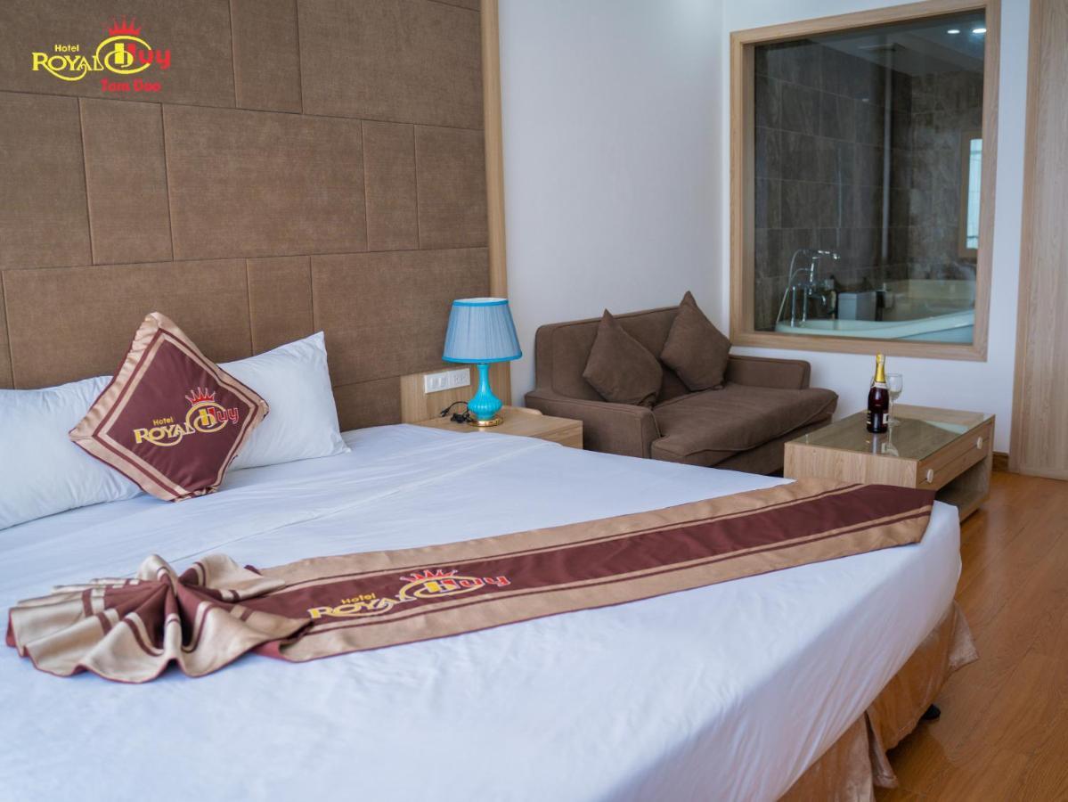 Royal Huy Hotel Tam Ðảo Exteriör bild